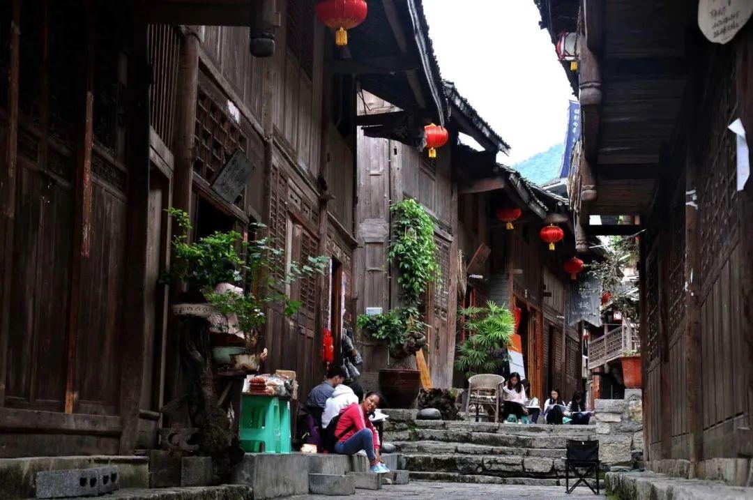 韩某在试衣间“铤而走险”被抓!